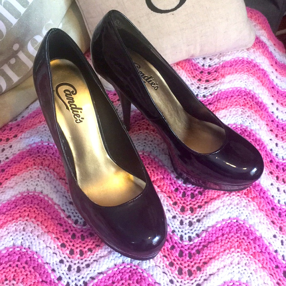 Black high heel shoes